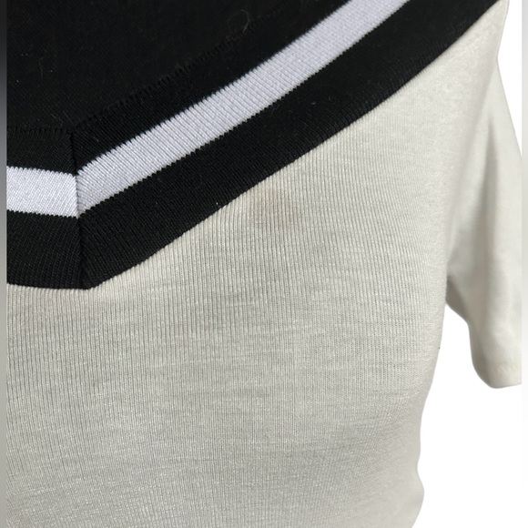 5/25$ ✨ Fashion Nova Crop Top - Picture 4 of 5